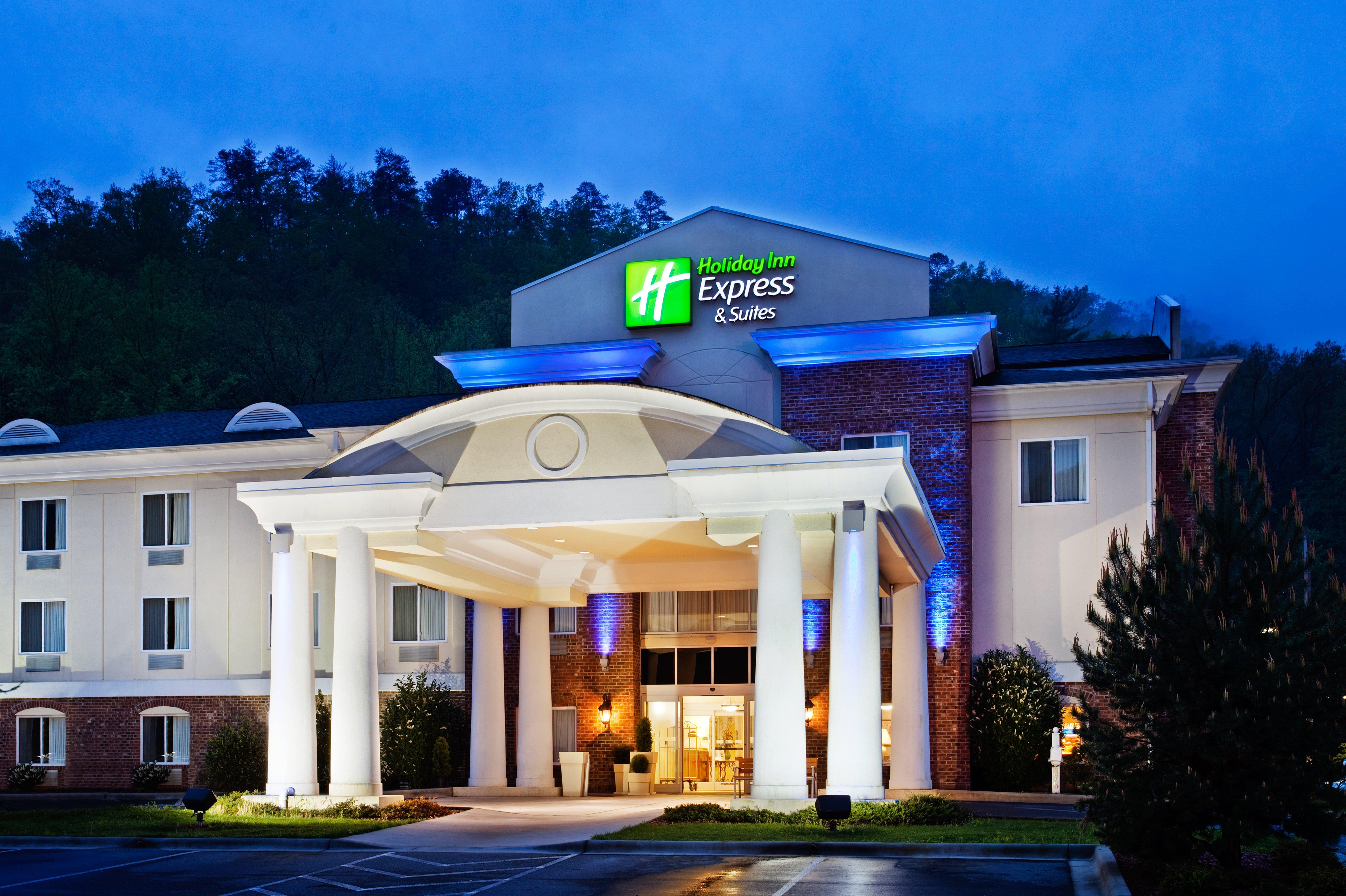 Holiday Inn Express Hotel & Suites Cherokee-Casino By Ihg Екстериор снимка