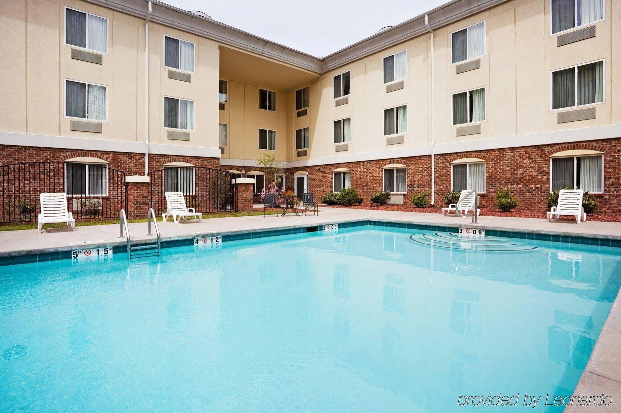 Holiday Inn Express Hotel & Suites Cherokee-Casino By Ihg Екстериор снимка
